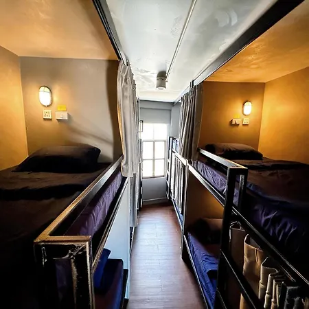 Here Hostel Bangkok-2